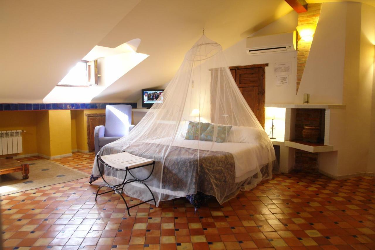 Casa Rural Plaza De Santa Maria Cazorla Buitenkant foto